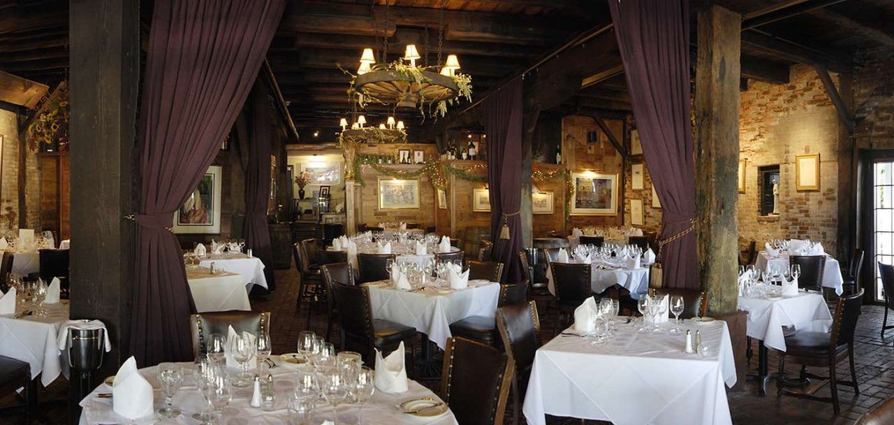 Chez Francois Restaurant The best French Restaurant on the North Coast.